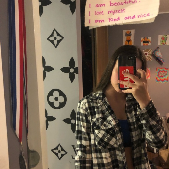 Black and White Flannel - Picture 3 of 3